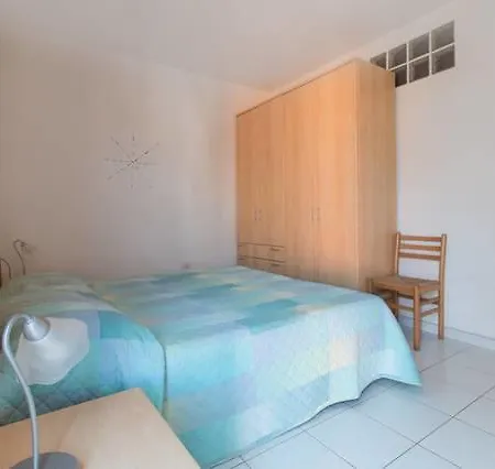Residenza Lucia * Санта-Тереза-Галлура